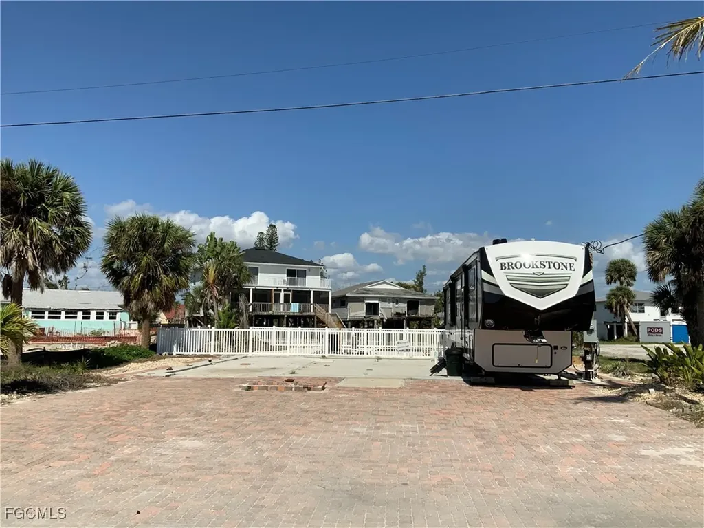 6041 Gulf Road Fort Myers Beach FL 33931