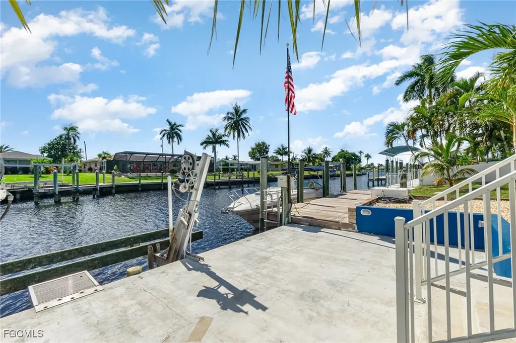 1661 Swan Terrace North Fort Myers FL 33903