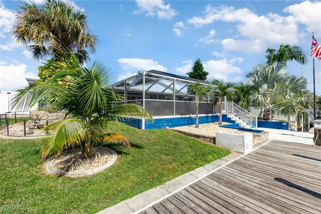 1661 Swan Terrace North Fort Myers FL 33903