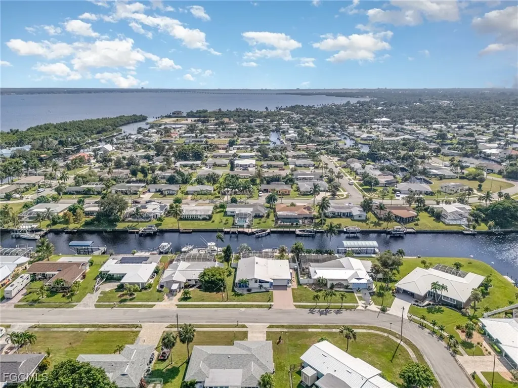 1661 Swan Terrace North Fort Myers FL 33903