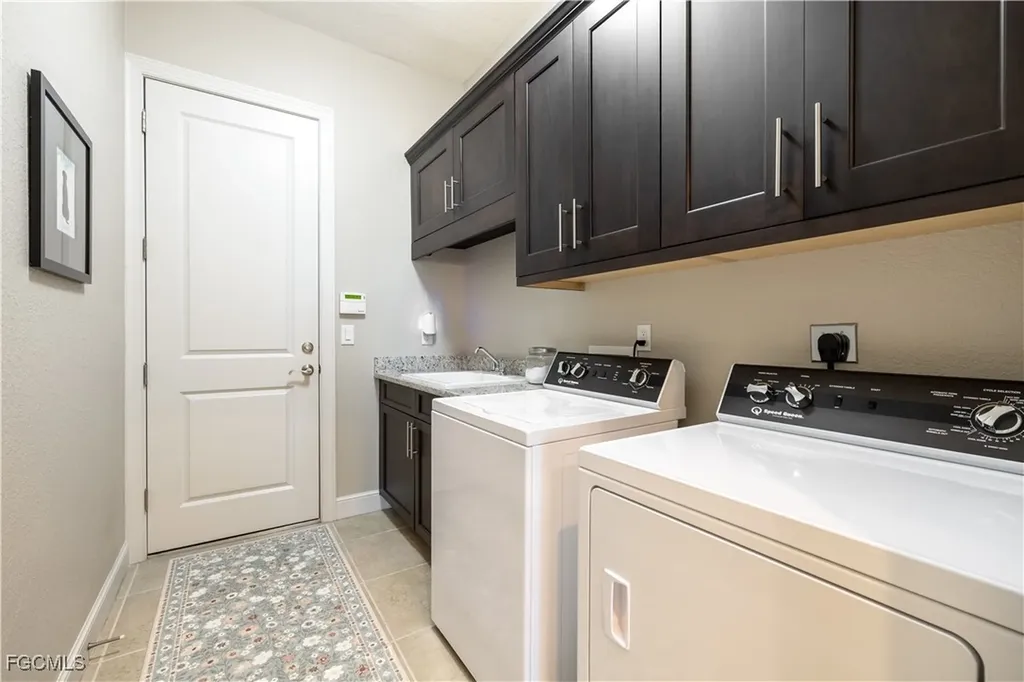 4302 SW 24th Court Cape Coral FL 33914