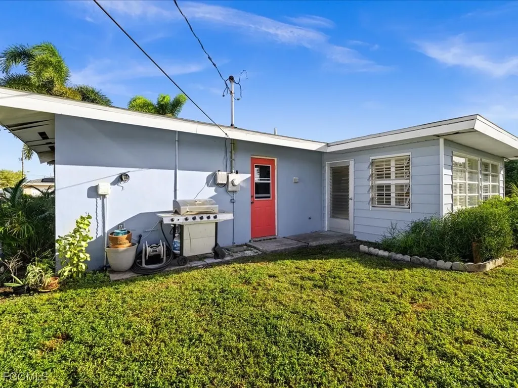 244 SE 45th Terrace Cape Coral FL 33904
