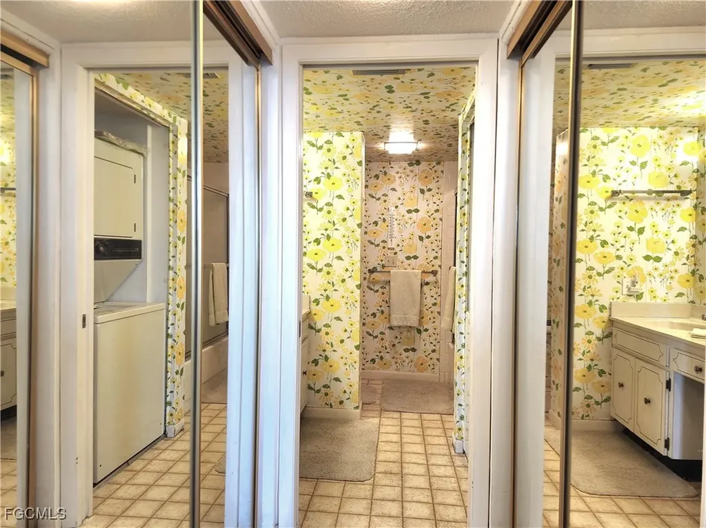 3490 N Key Drive North Fort Myers FL 33903