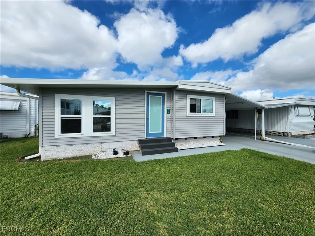 21 Diamond Lane Naples FL 34112