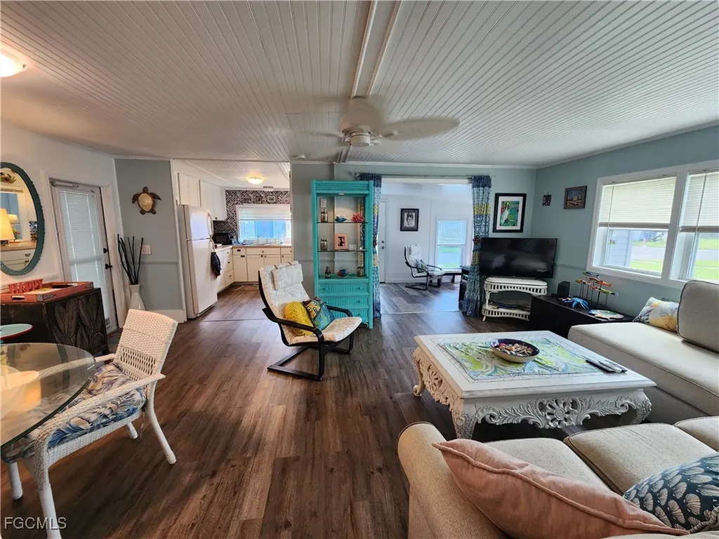 21 Diamond Lane Naples FL 34112