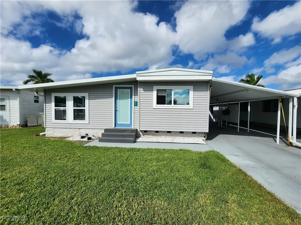 21 Diamond Lane Naples FL 34112