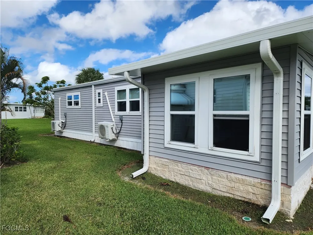 21 Diamond Lane Naples FL 34112