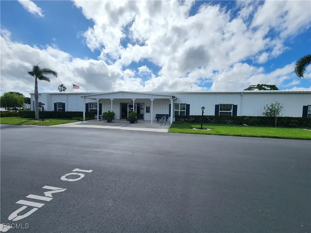 21 Diamond Lane Naples FL 34112