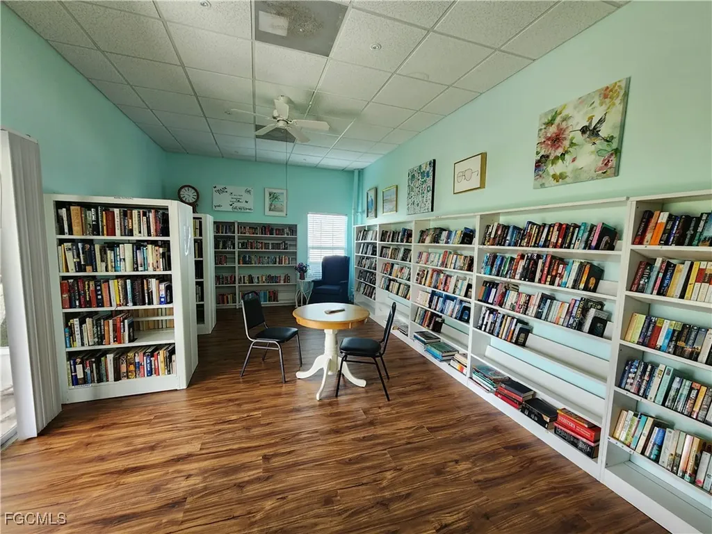 21 Diamond Lane Naples FL 34112