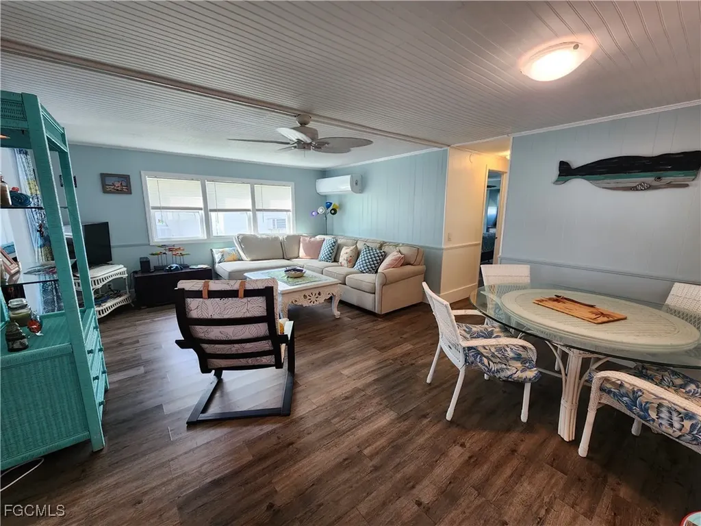 21 Diamond Lane Naples FL 34112