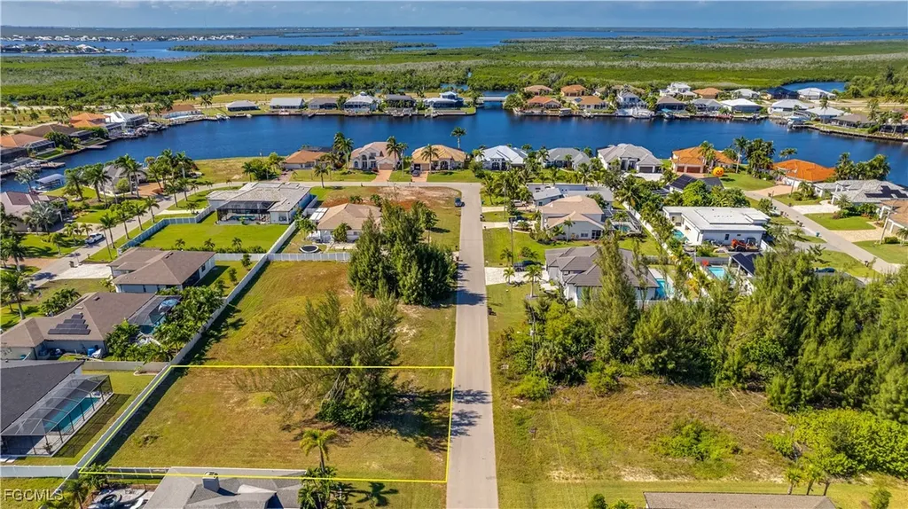 3806 SW 3rd Street Cape Coral FL 33991
