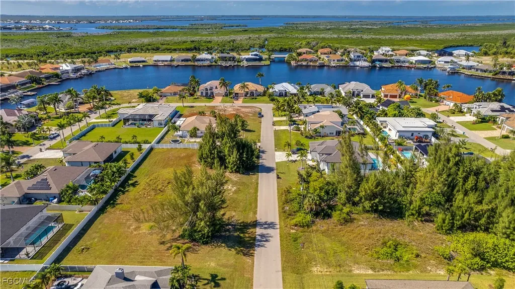 3806 SW 3rd Street Cape Coral FL 33991