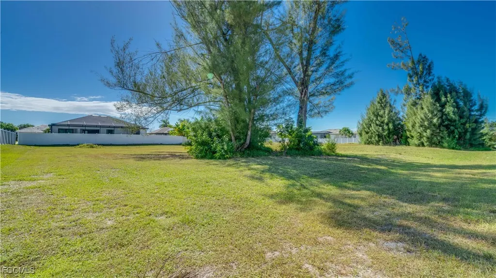 3806 SW 3rd Street Cape Coral FL 33991