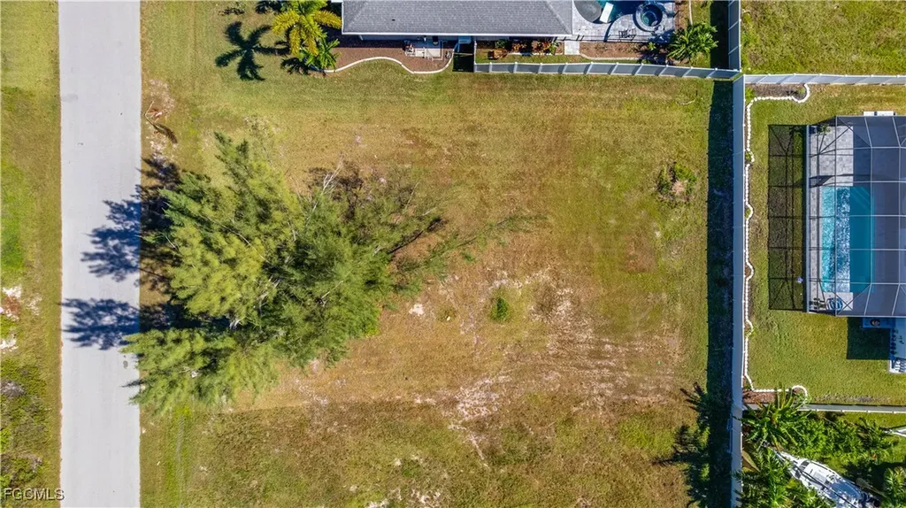 3806 SW 3rd Street Cape Coral FL 33991