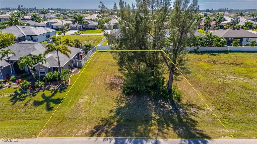 3806 SW 3rd Street Cape Coral FL 33991