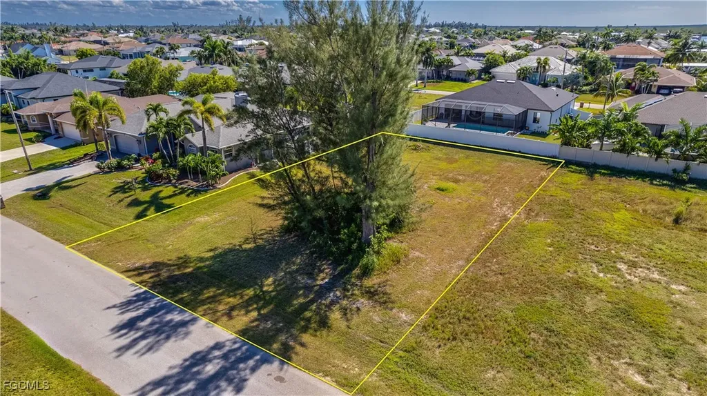 3806 SW 3rd Street Cape Coral FL 33991