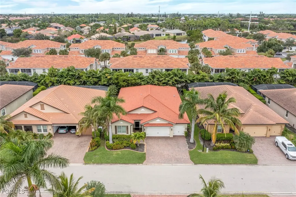 8720 Westwood Oaks Place Fort Myers FL 33908