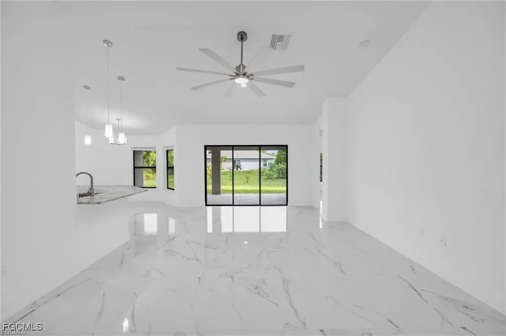 320 Lincoln Boulevard Lehigh Acres FL 33936