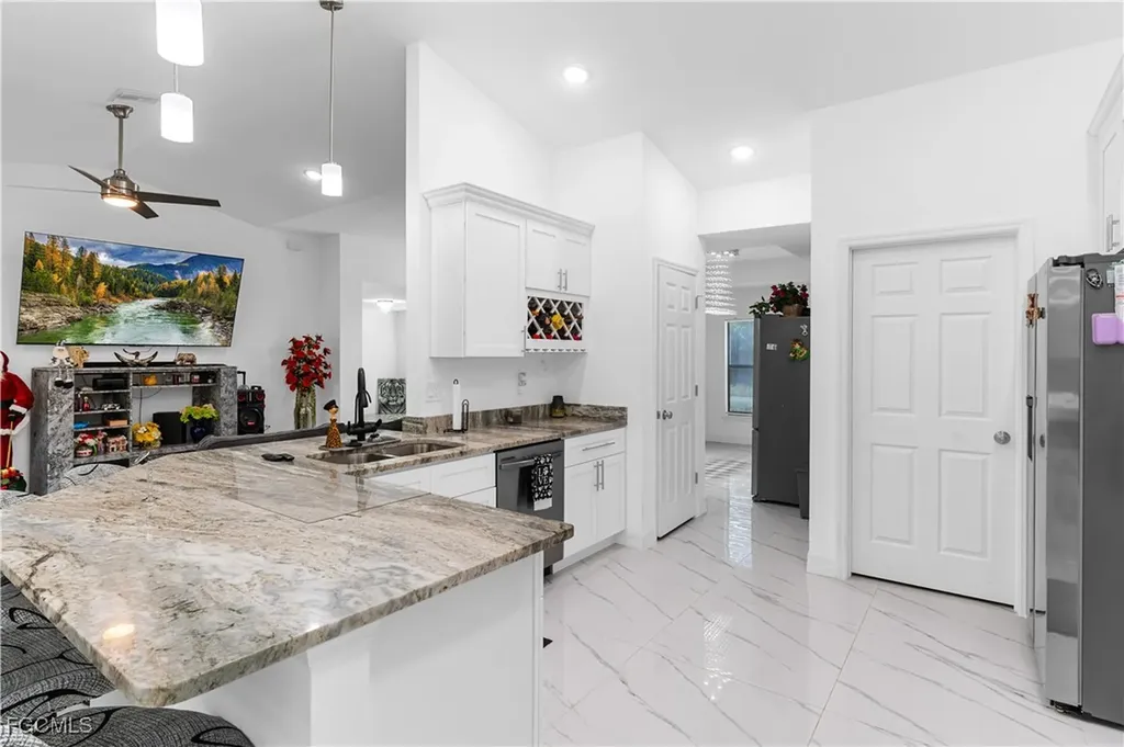 320 Lincoln Boulevard Lehigh Acres FL 33936