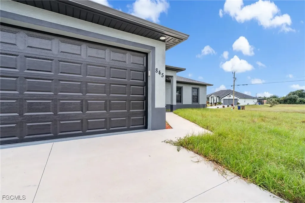 845 Milano Avenue S Lehigh Acres FL 33974