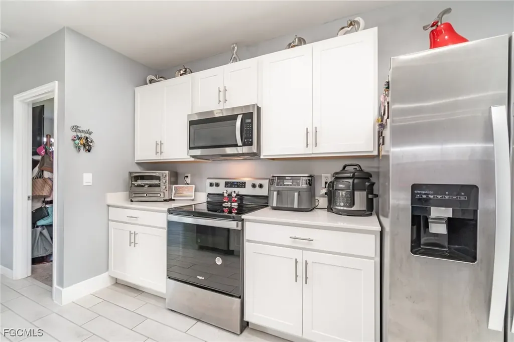 1413 SW Trafalgar Parkway Cape Coral FL 33991