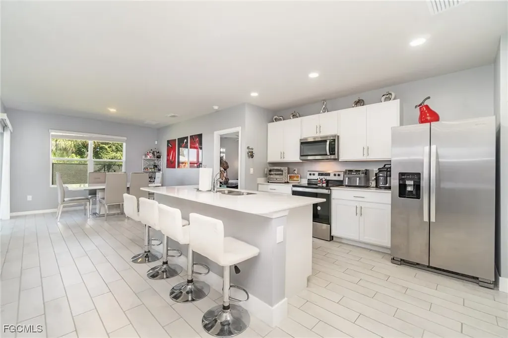 1413 SW Trafalgar Parkway Cape Coral FL 33991