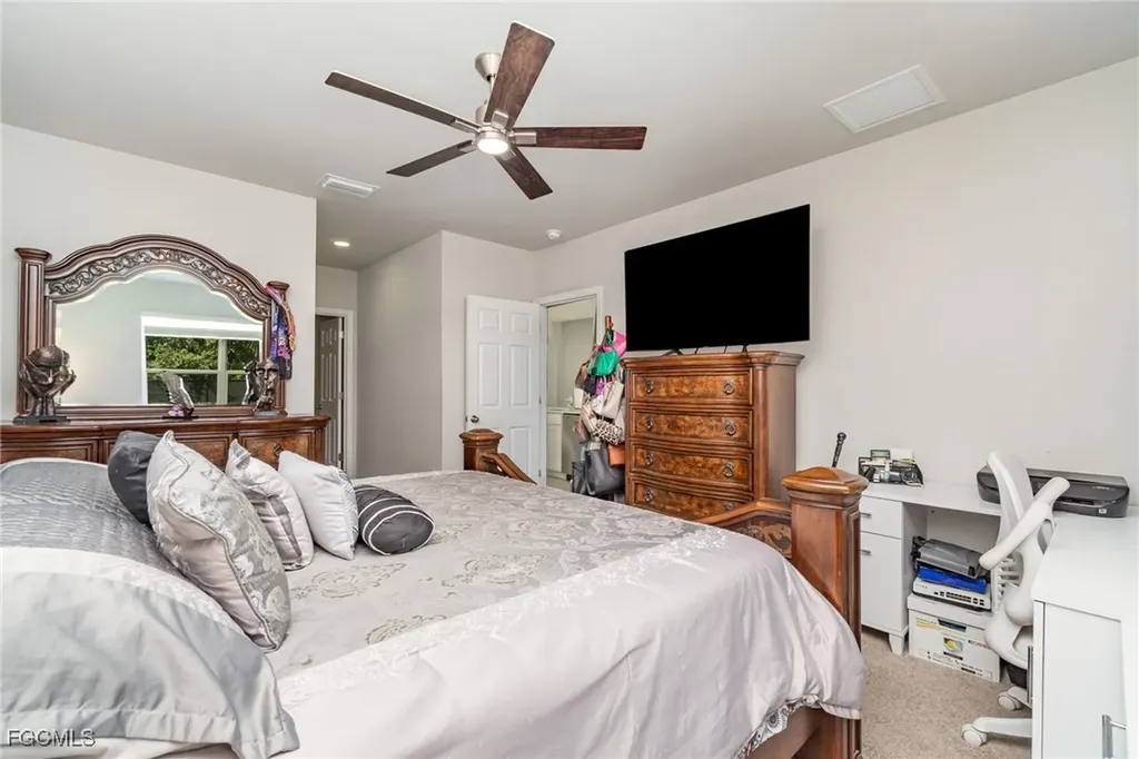 1413 SW Trafalgar Parkway Cape Coral FL 33991