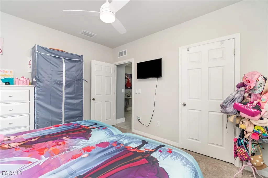 1413 SW Trafalgar Parkway Cape Coral FL 33991