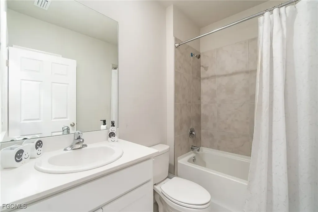 1413 SW Trafalgar Parkway Cape Coral FL 33991