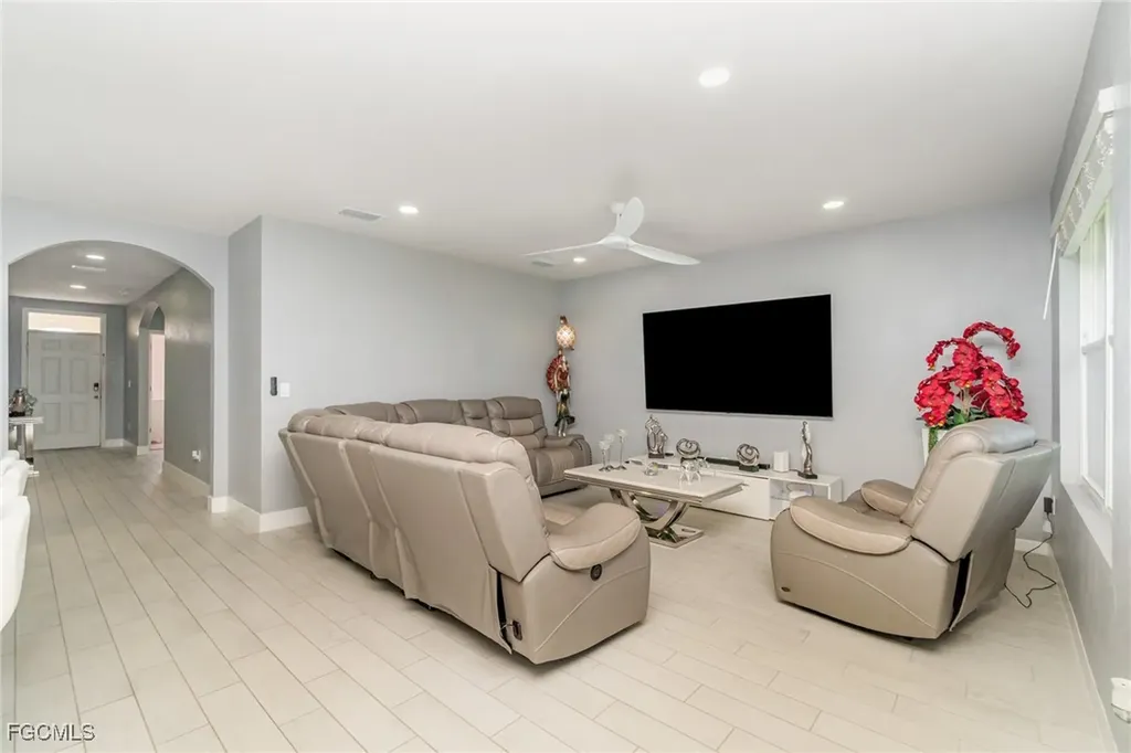 1413 SW Trafalgar Parkway Cape Coral FL 33991