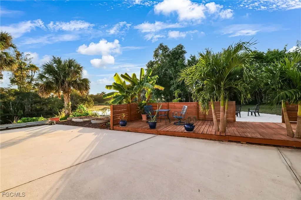 17340 Palm Beach Boulevard Alva FL 33920