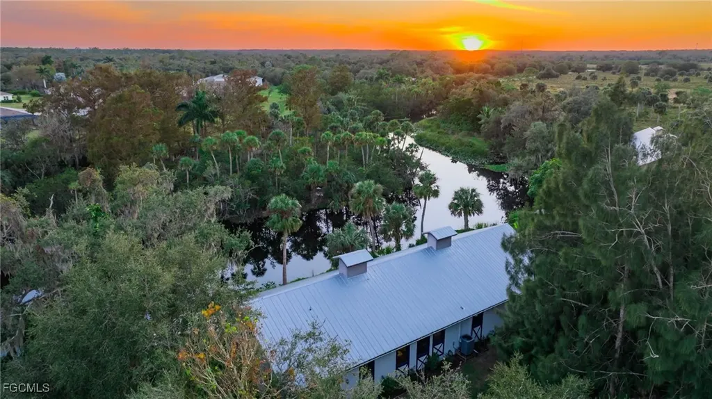 17340 Palm Beach Boulevard Alva FL 33920