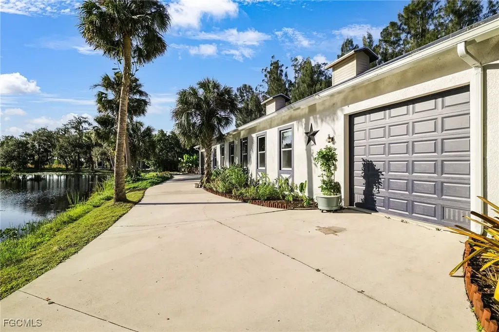 17340 Palm Beach Boulevard Alva FL 33920