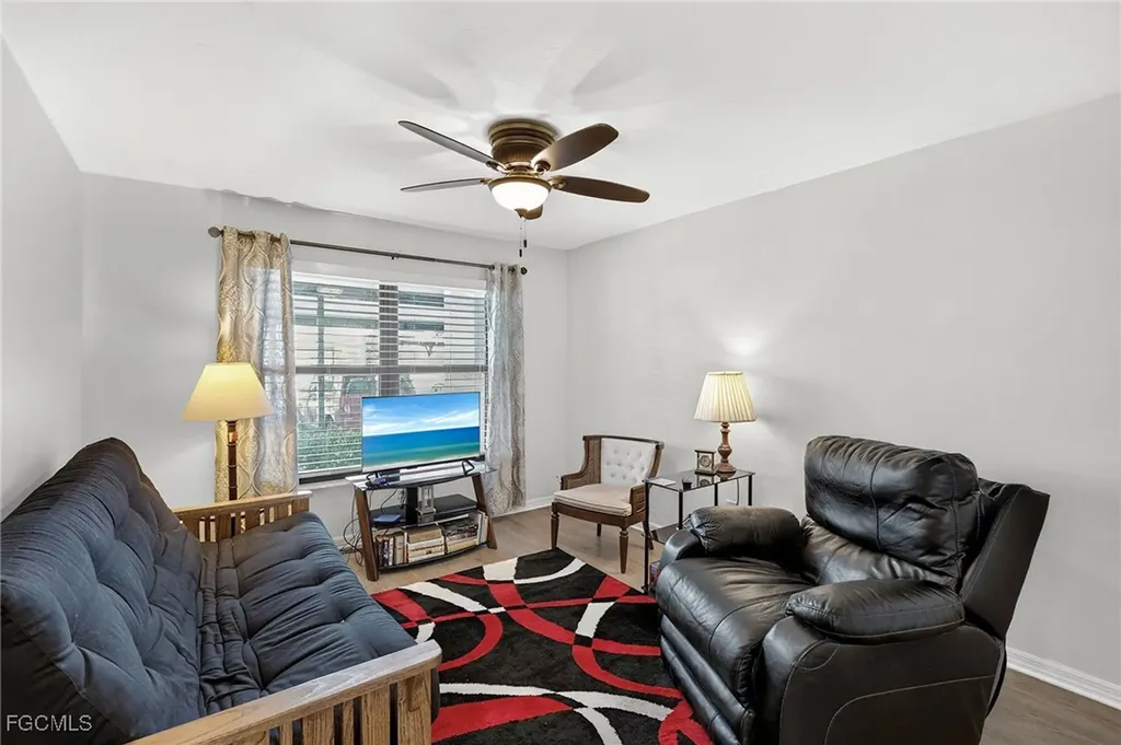 4244 SE 20th Place Cape Coral FL 33904