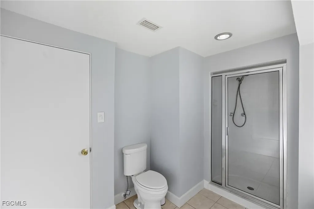 205 SE 44th Terrace Cape Coral FL 33904