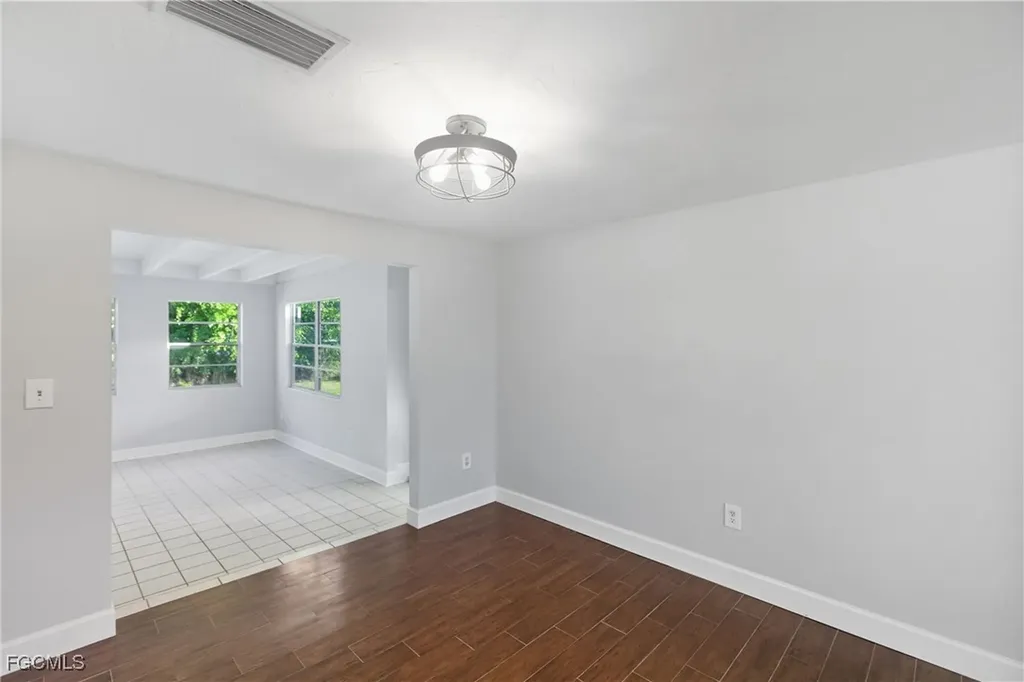 205 SE 44th Terrace Cape Coral FL 33904