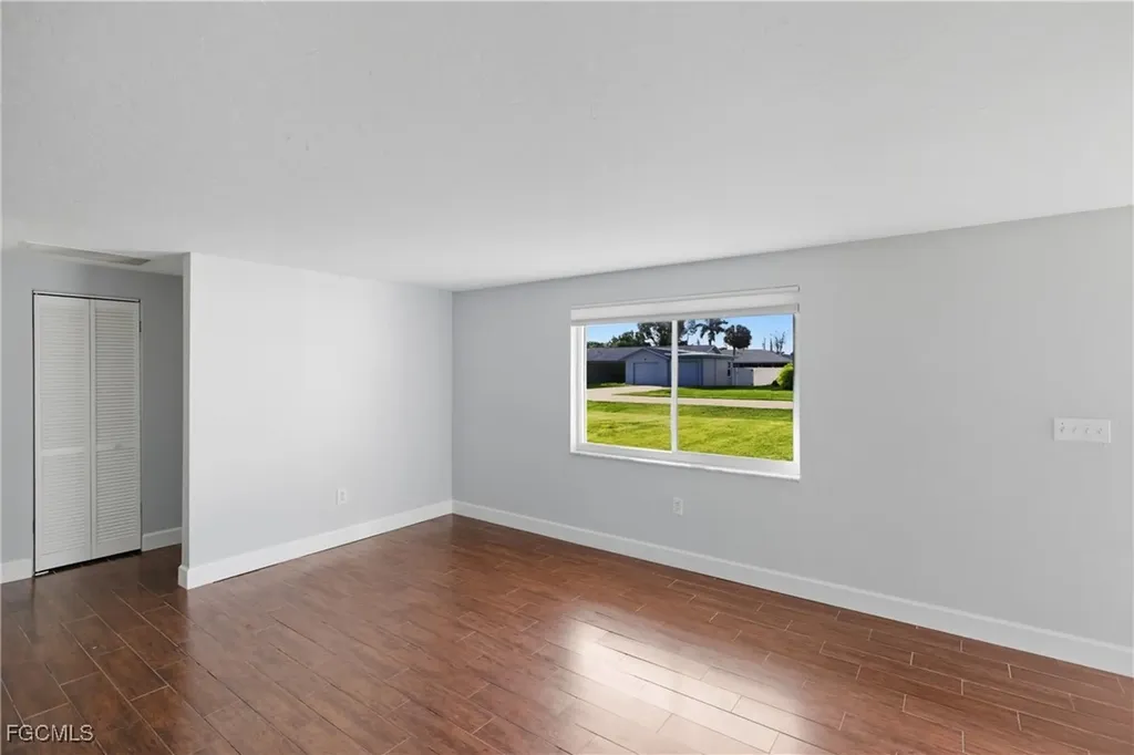 205 SE 44th Terrace Cape Coral FL 33904