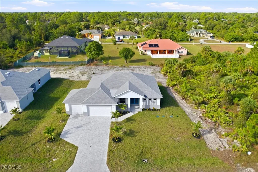 707 Mckinley Avenue Lehigh Acres FL 33972