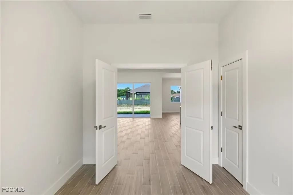 707 Mckinley Avenue Lehigh Acres FL 33972