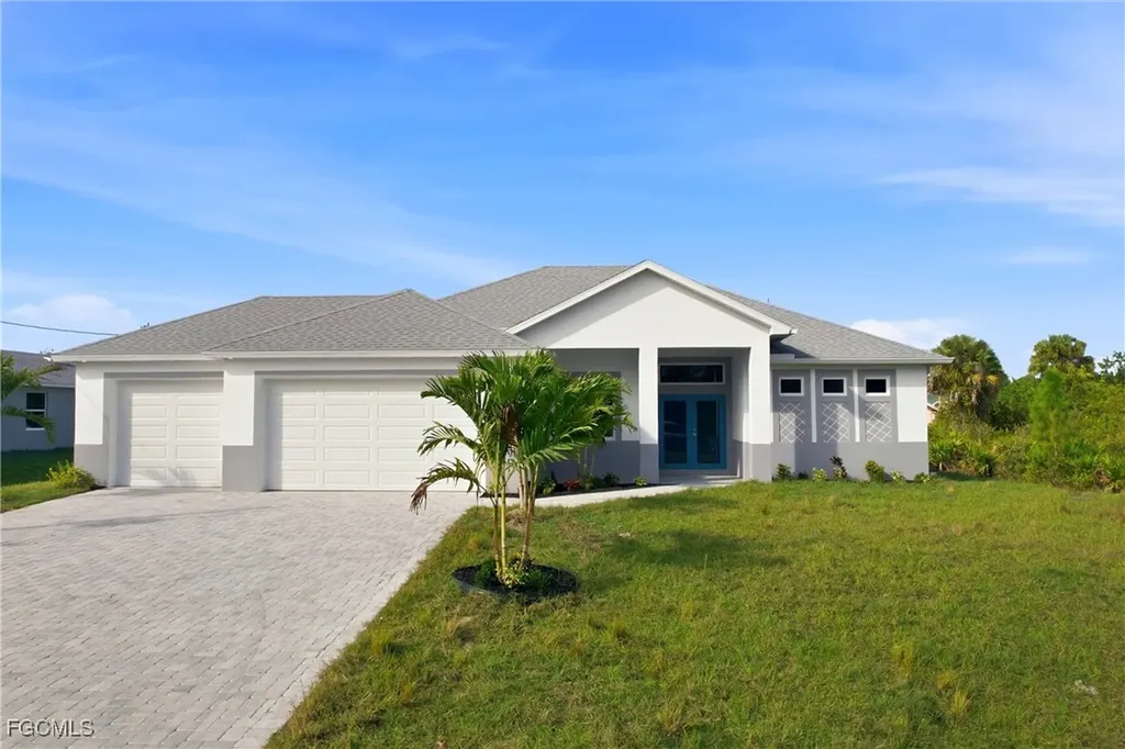 707 Mckinley Avenue Lehigh Acres FL 33972