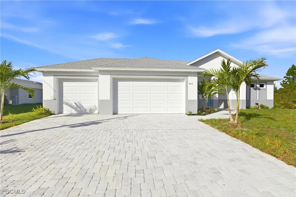 707 Mckinley Avenue Lehigh Acres FL 33972