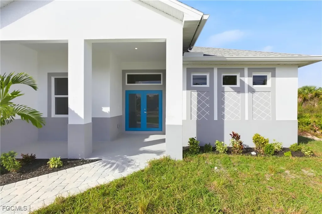707 Mckinley Avenue Lehigh Acres FL 33972
