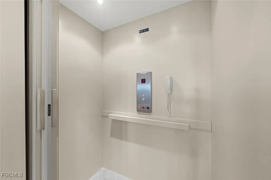 2179 Starfish Lane Sanibel FL 33957