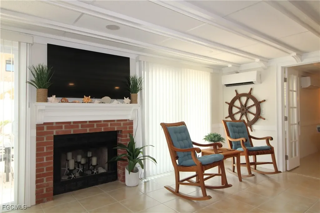 110-112 Voorhis Street Fort Myers Beach FL 33931