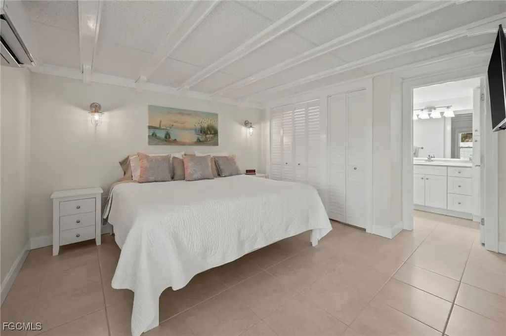 110-112 Voorhis Street Fort Myers Beach FL 33931
