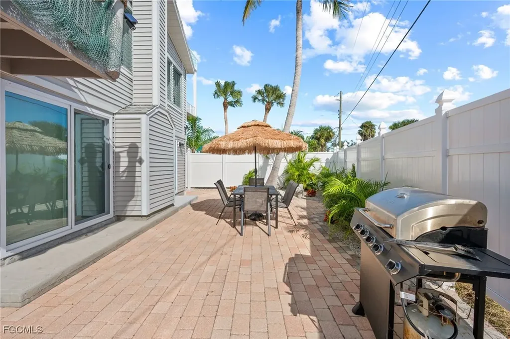 110-112 Voorhis Street Fort Myers Beach FL 33931