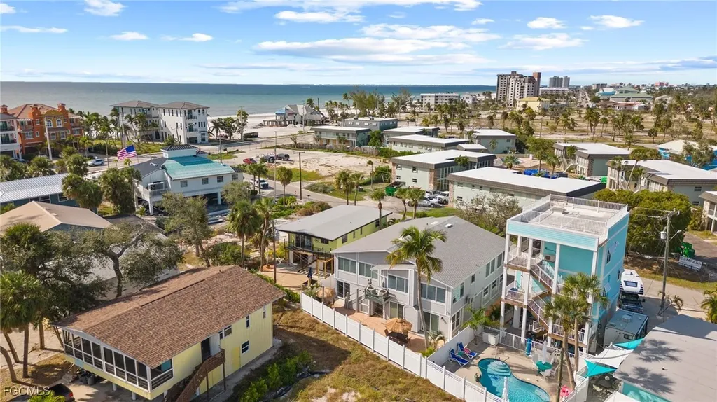 110-112 Voorhis Street Fort Myers Beach FL 33931