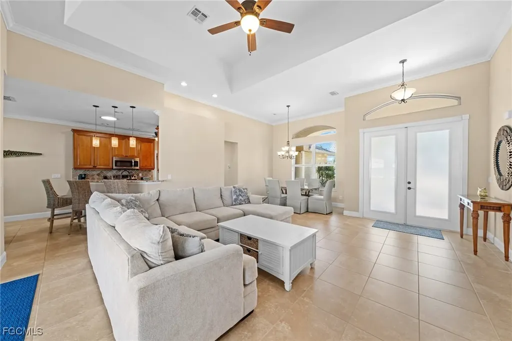 5025 SW 10th Avenue Cape Coral FL 33914