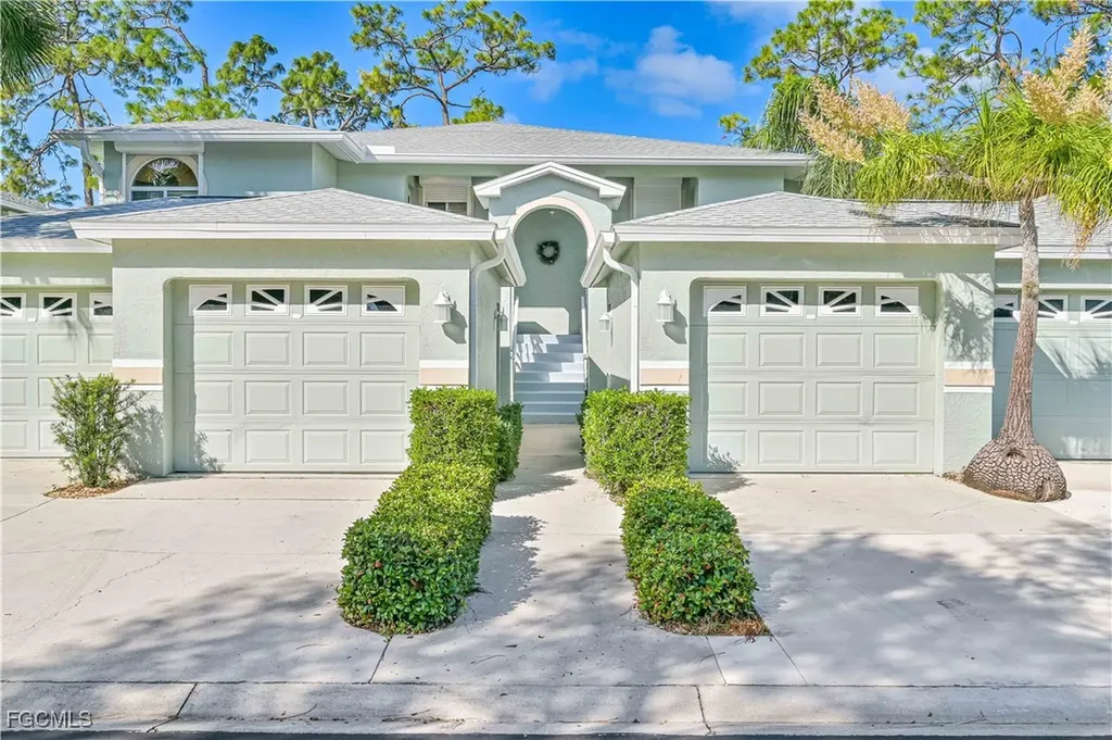 915 New Waterford Drive Naples FL 34104