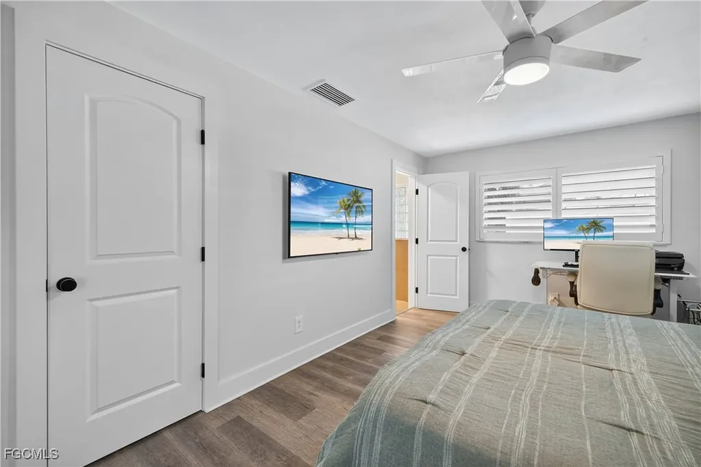135 SW 56th Terrace Cape Coral FL 33914